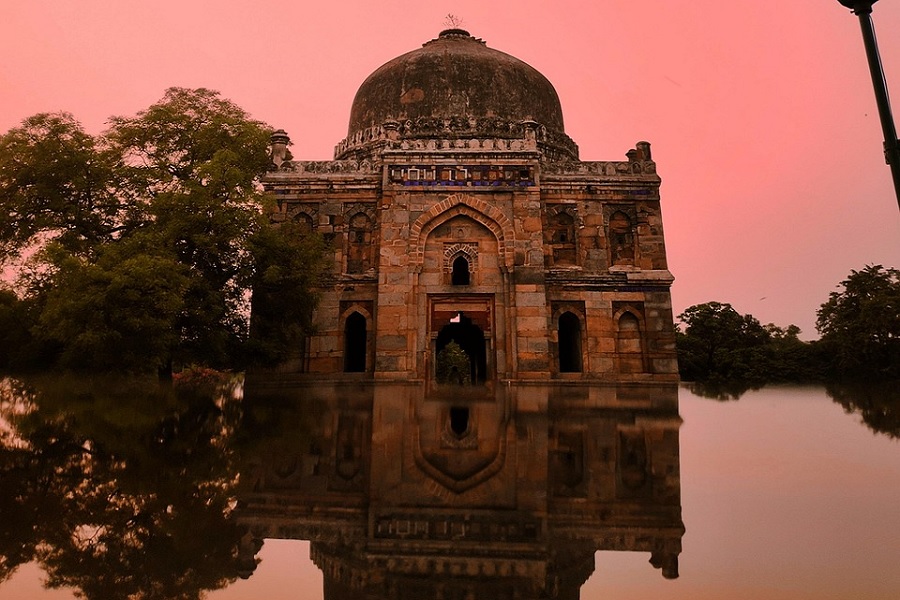 Fatehpur Sikri: Mughal Mastery and the Forgotten City of Urban Vision