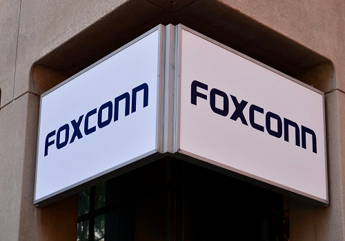 Foxconn gets approval to invest $1 bn more in Apple India plant