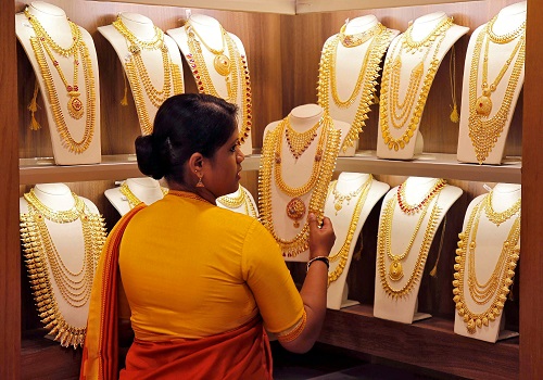 Sky high prices take shine off Indian gold buying festival
