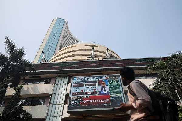Markets open lower amid weak global cues, rising crude oil prices