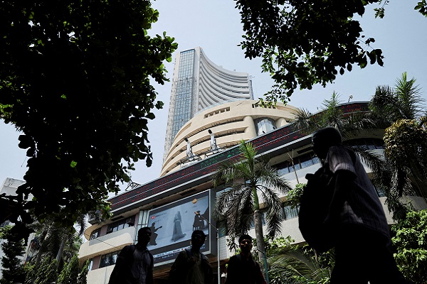 Indian shares set for modest gains, but Mideast tensions keep investors wary
