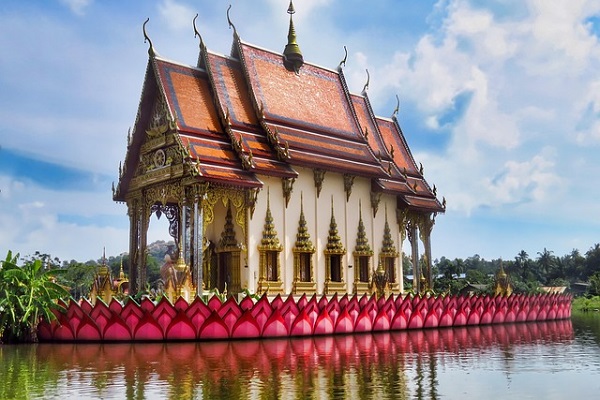 International Tourism: Exploring Thailands Majestic Temples
