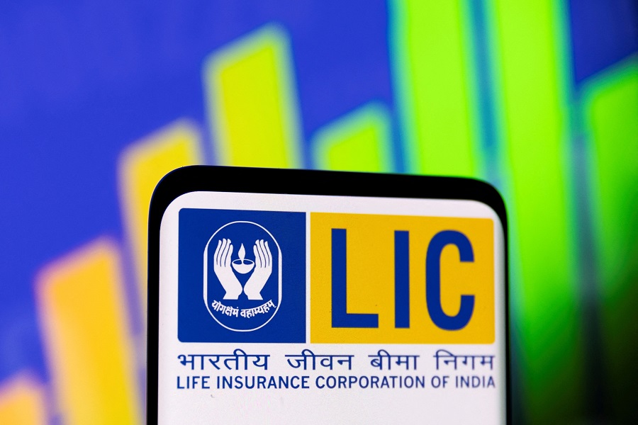 India`s LIC hopes to decide on health insurer stake buy by March-end, CEO says