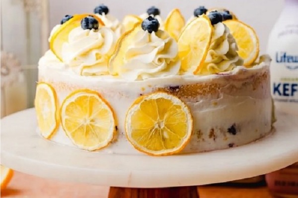 Lemon Blueberry Cake: A Perfect Balance of Zesty and Sweet