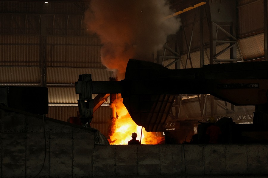 India`s steel ministry seeks $1.7 billion from budget to help mills cut emissions, sources say