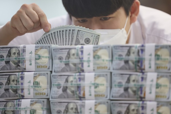 South Korean banks' net income falls in H1; interest profit hits record high