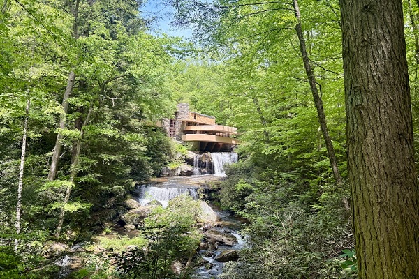 Ecotourism for a Waterfall Near Your House: Natures Hidden Gem