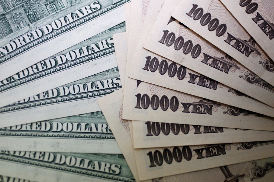 Yen slumps as Japan's election clouds rate rise prospects