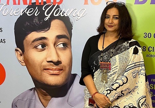 Divya Dutta watches `Guide` in theater to celebrate 100 years of Dev Anand