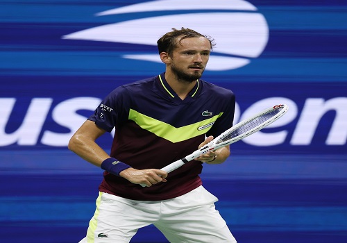 Medvedev reaches China Open semifinals