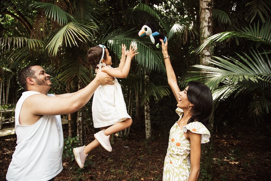 Exploring Nature Together: The Magic of Family Tourism in the Great Outdoors