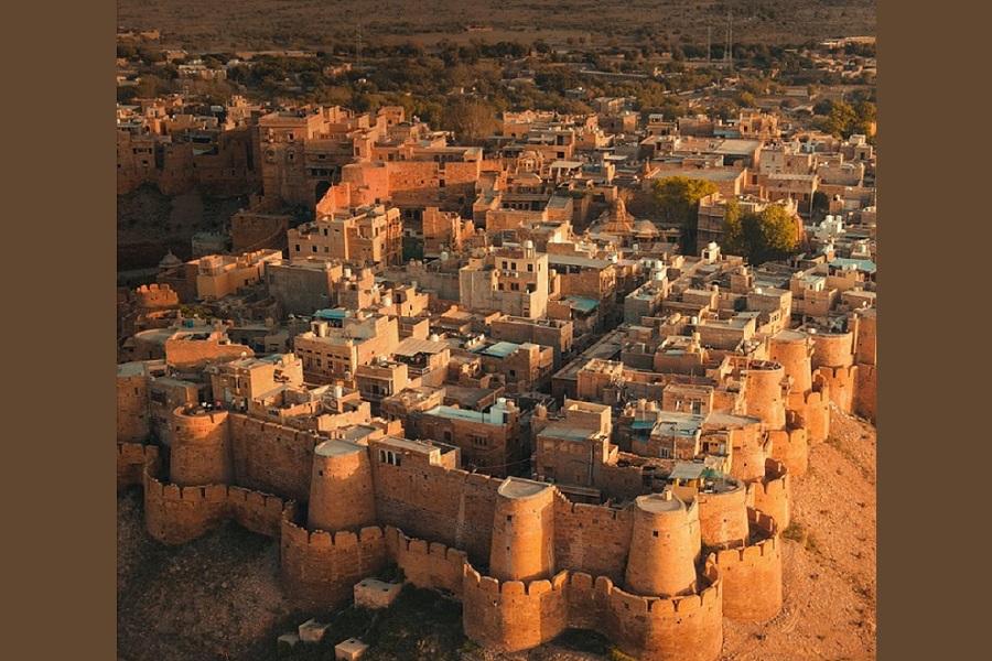 The Golden Majesty: Exploring the Jaisalmer Fort of Rajasthan