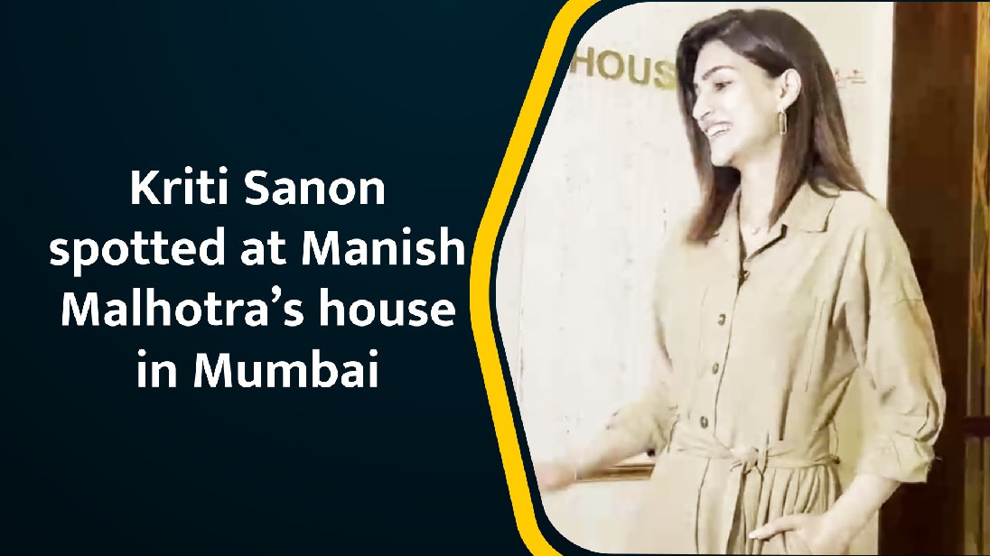 Kriti Sanon spotted at Manish Malhotra`s house in Mumbai