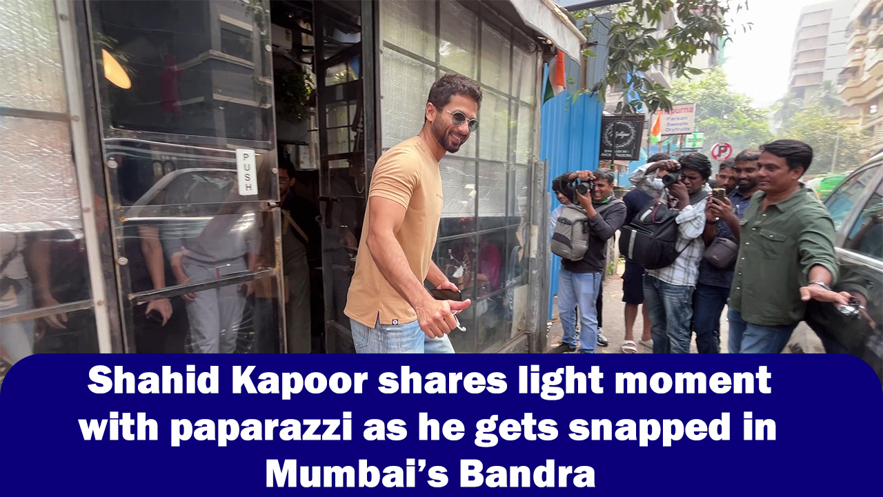 Shahid Kapoor shares light moment with paparazzi as he gets snapped in Mumbais Bandra