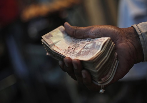 Rupee to count on central bank's help amid portfolio outflows
