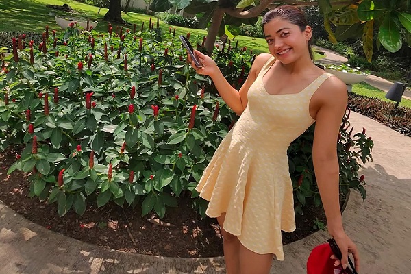 Rashmika Mandanna makes the most of her short 'girl's trip' to Sri Lanka